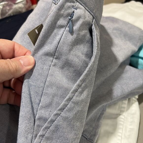 J. Crew Tech Oxford Shorts in Sky blue NWT size 36/9 - Picture 8 of 16